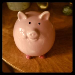 Pig figurine